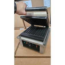 Вафельниця EWT INOX FY4