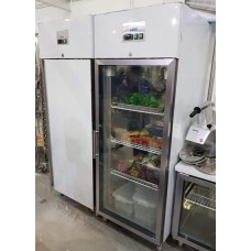 Морозильна шафа Berg THL580BT