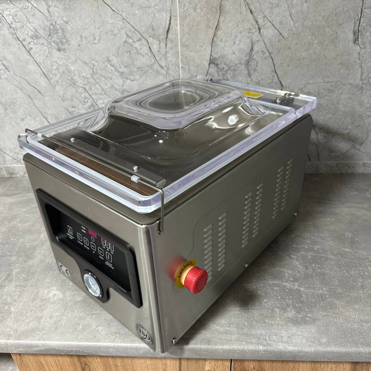 Вакуумный упаковщик HURAKAN HKN-VAC260