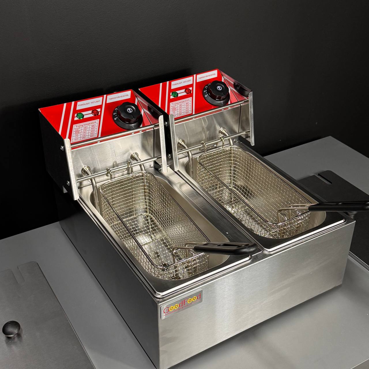 Фритюрниця GoodFood EF44