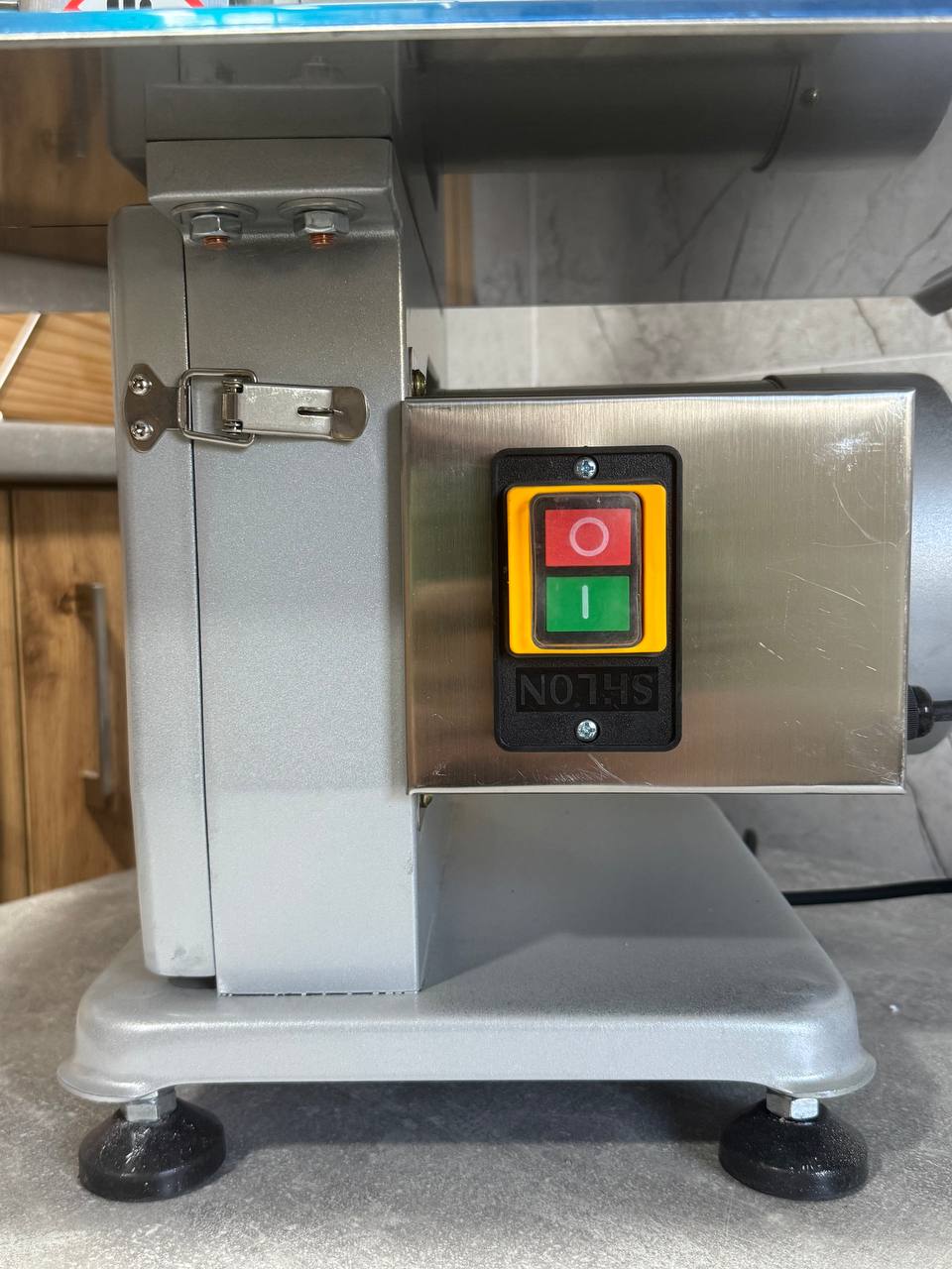 Стрічкова електрична пила для кісток та м’яса GoodFood SE1650AL