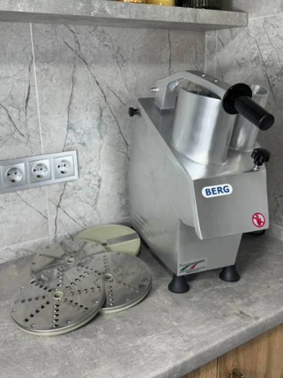 Електрична овочерізка Berg HLC-300