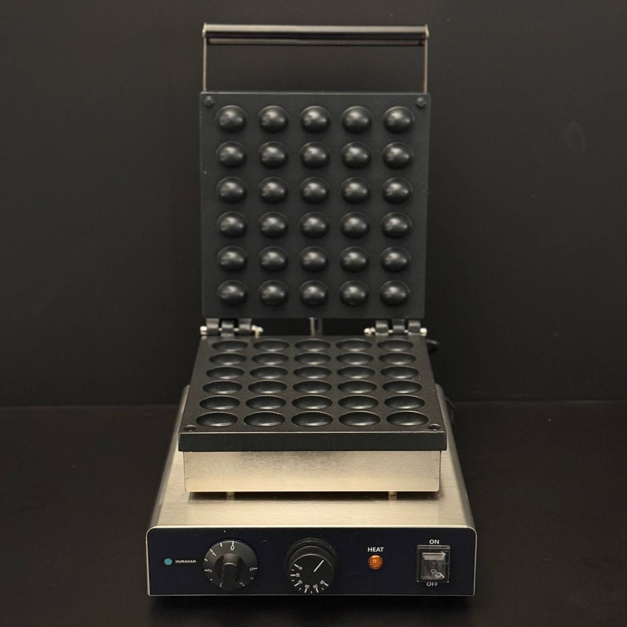 Вафельниця HURAKAN HKN-GES300 NUT 