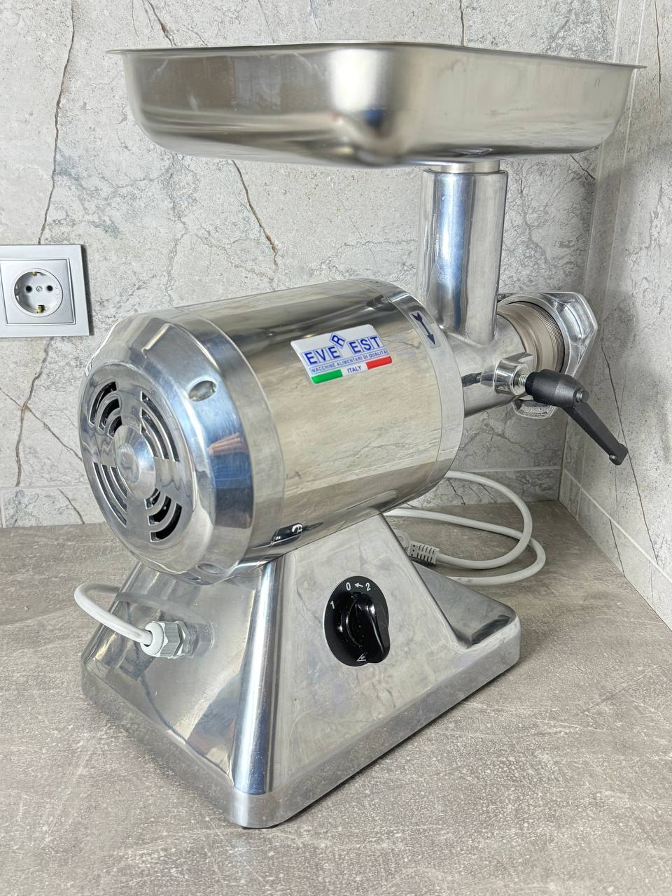 М'ясорубка Everest TC12U (220 В)