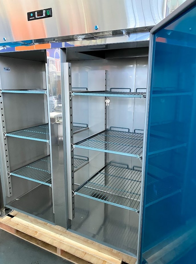 Морозильна шафа Hurakan HKN-GX1410BT INOX