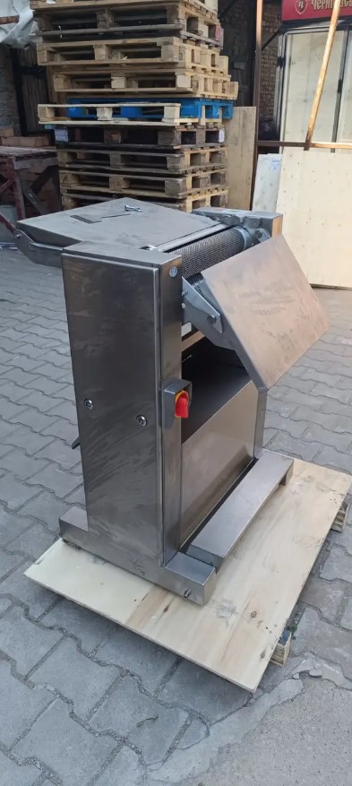 Машина для зняття шкури (свинної) та нарізки м’яса на шпик Vektor NSQP-435