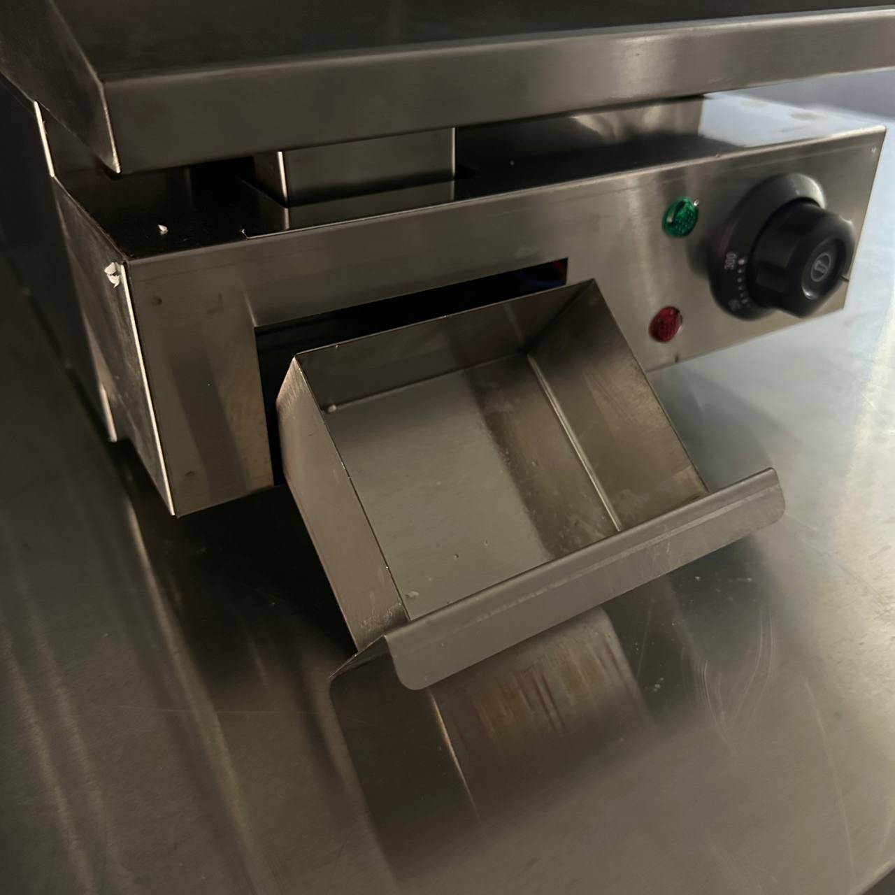 Жарочна поверхня GoodFood EG30