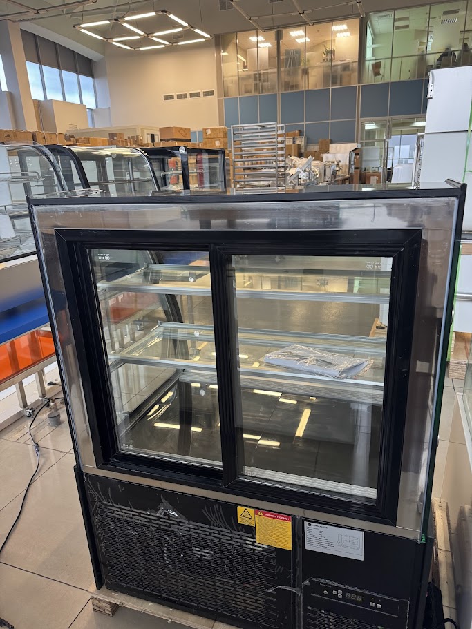 Холодильная витрина Hurakan HKN-LPD150 BLACK