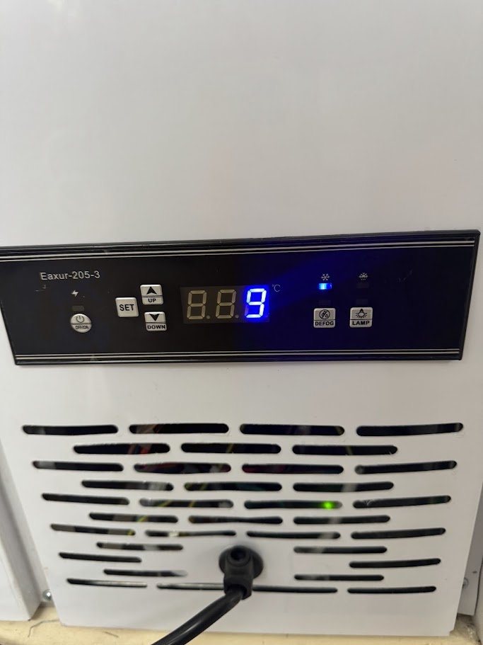 Холодильная витрина Hurakan HKN-LPD150S WHITE