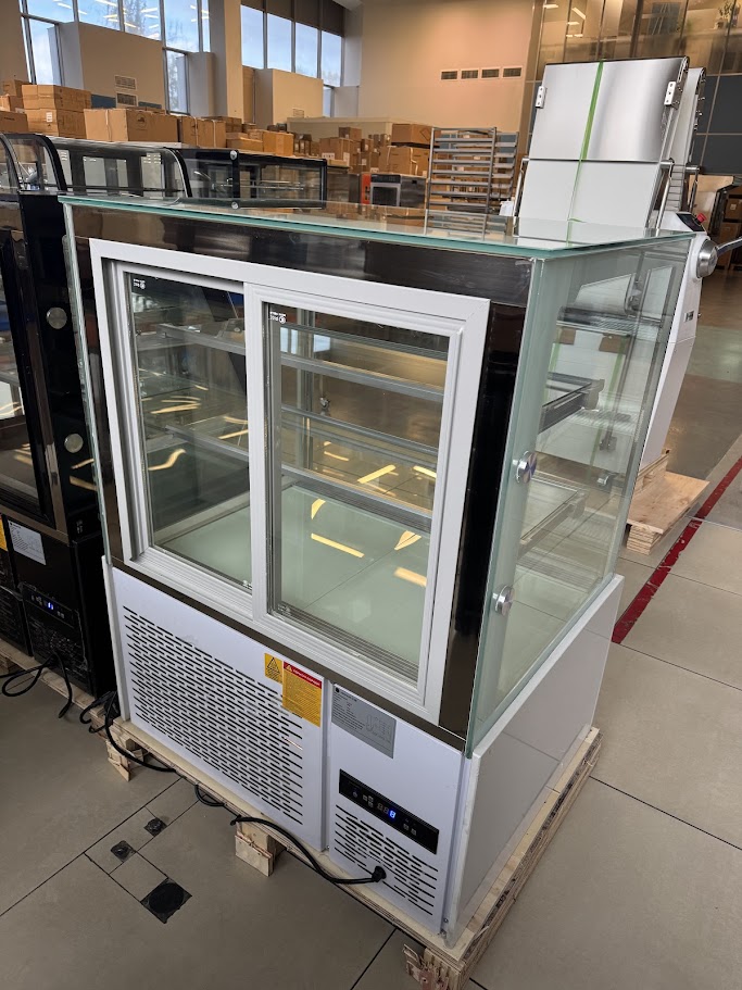 Холодильная витрина Hurakan HKN-LPD150S WHITE
