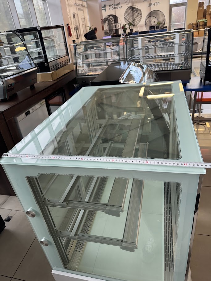 Холодильная витрина Hurakan HKN-LPD150S WHITE