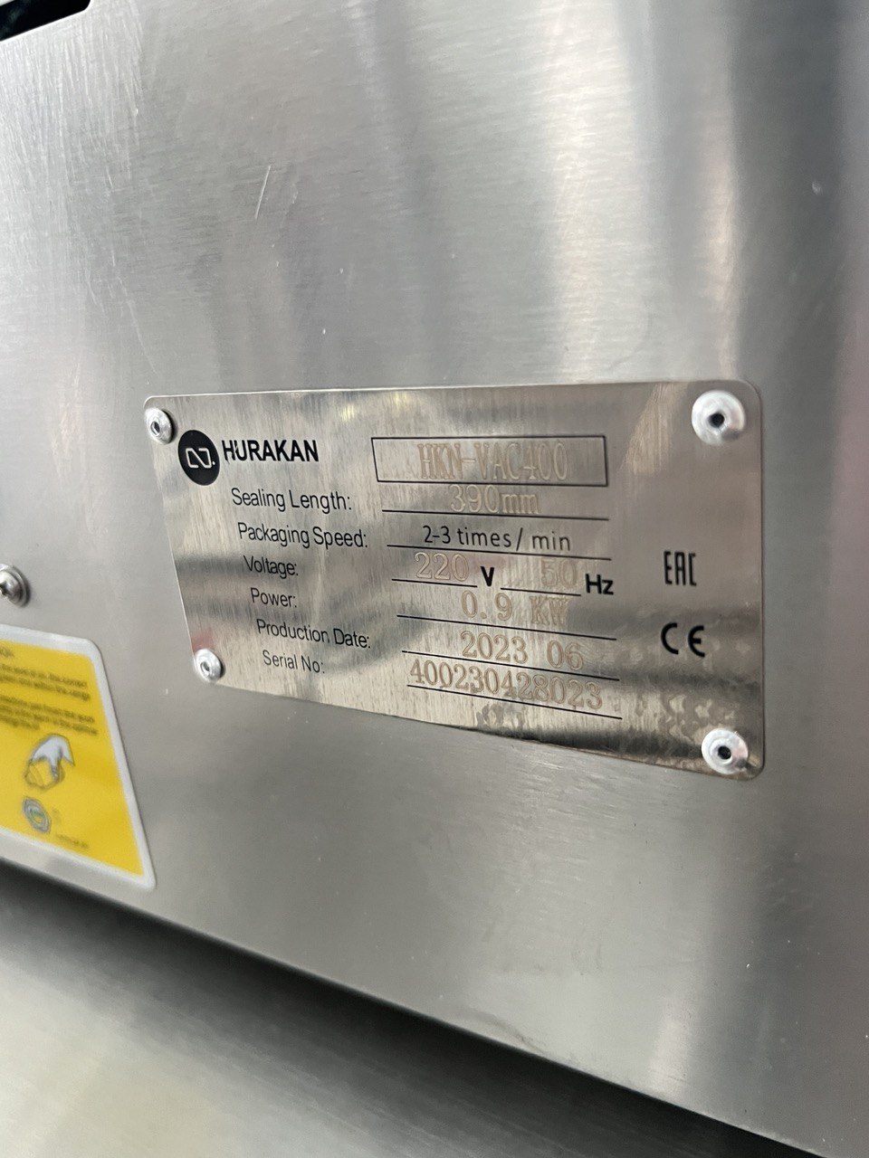 Вакуумний пакувальник HURAKAN HKN-VAC400