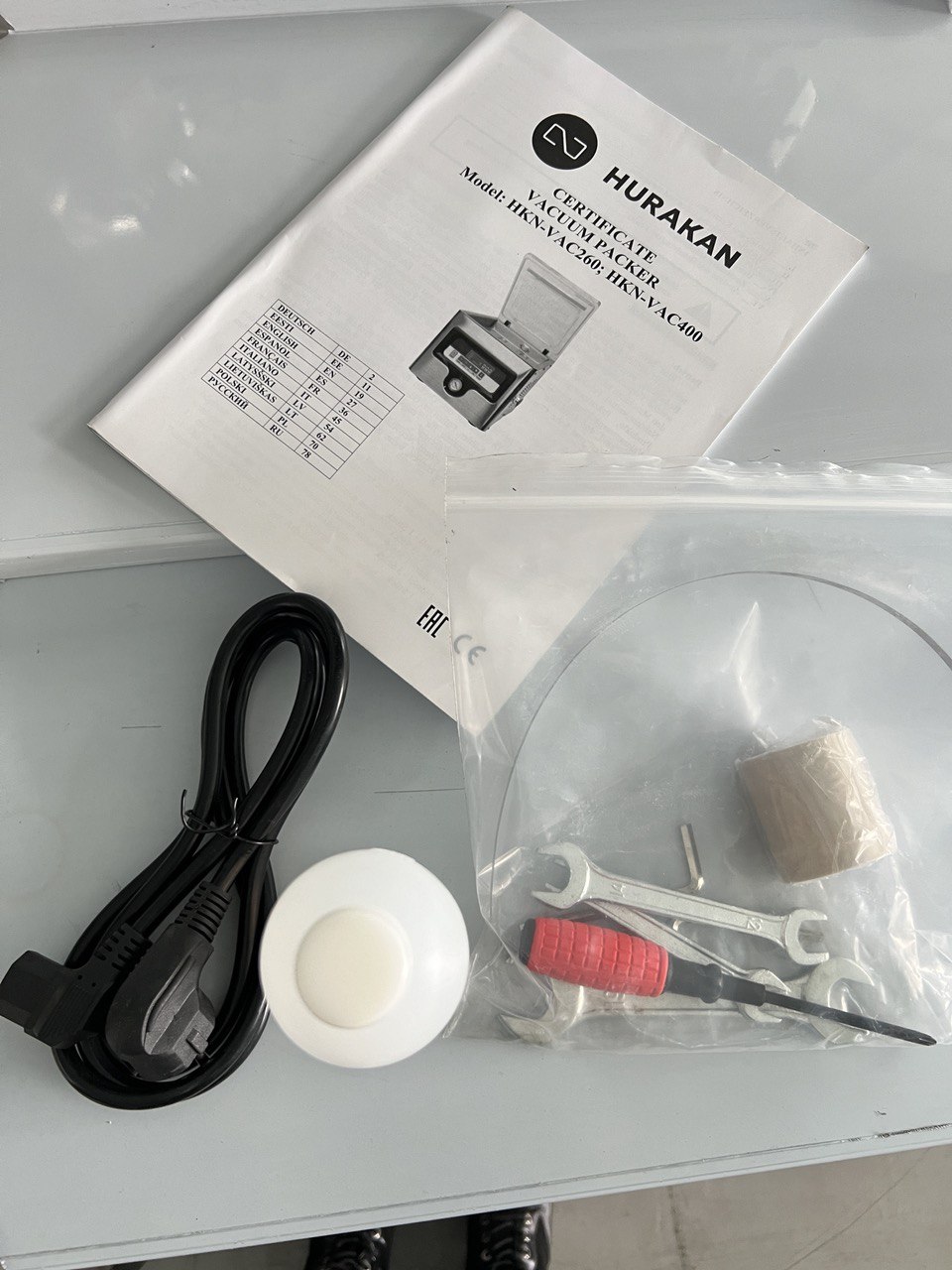 Вакуумний пакувальник HURAKAN HKN-VAC400