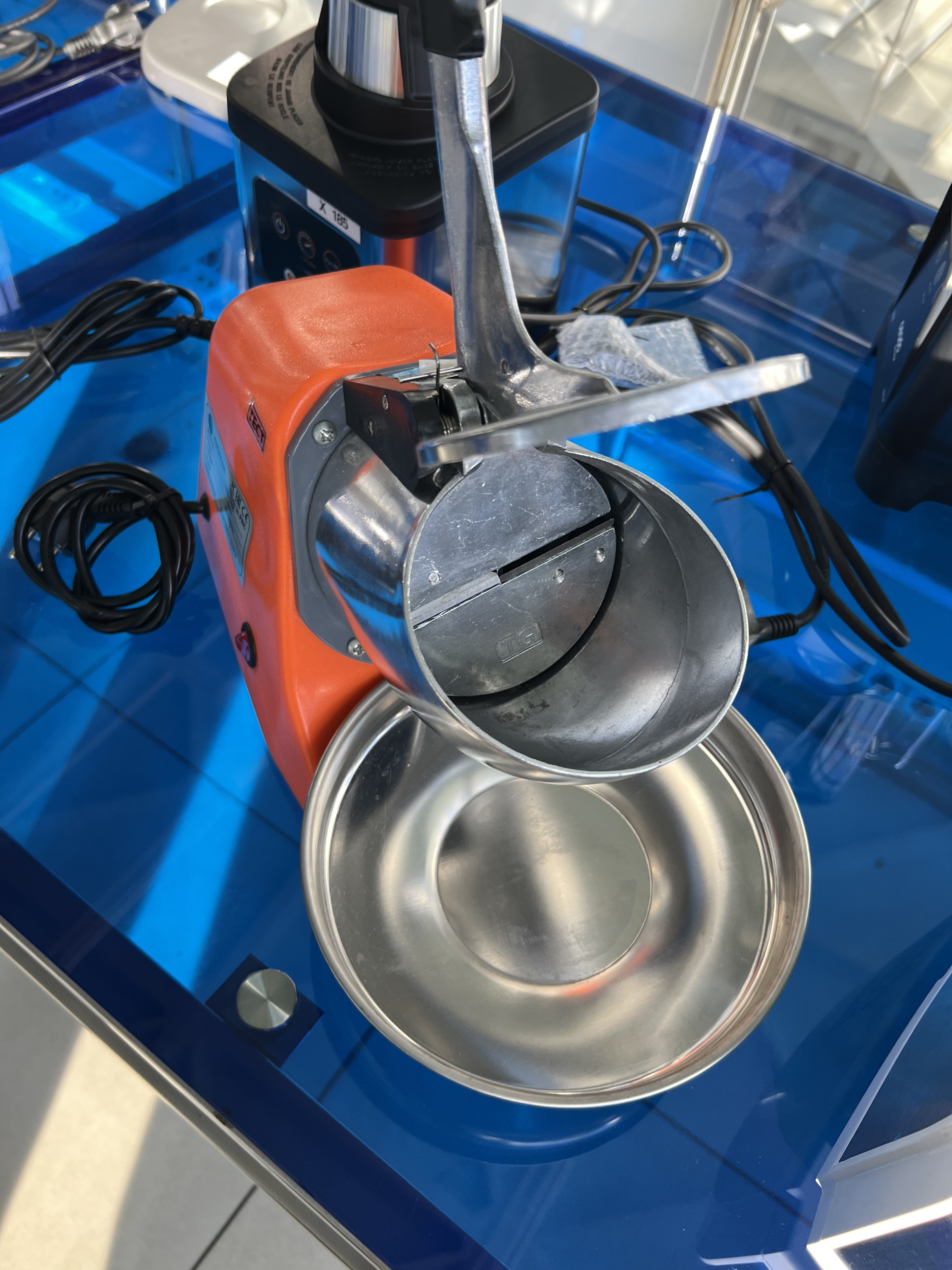 Измельчитель льда HKN-TR65 HURAKAN