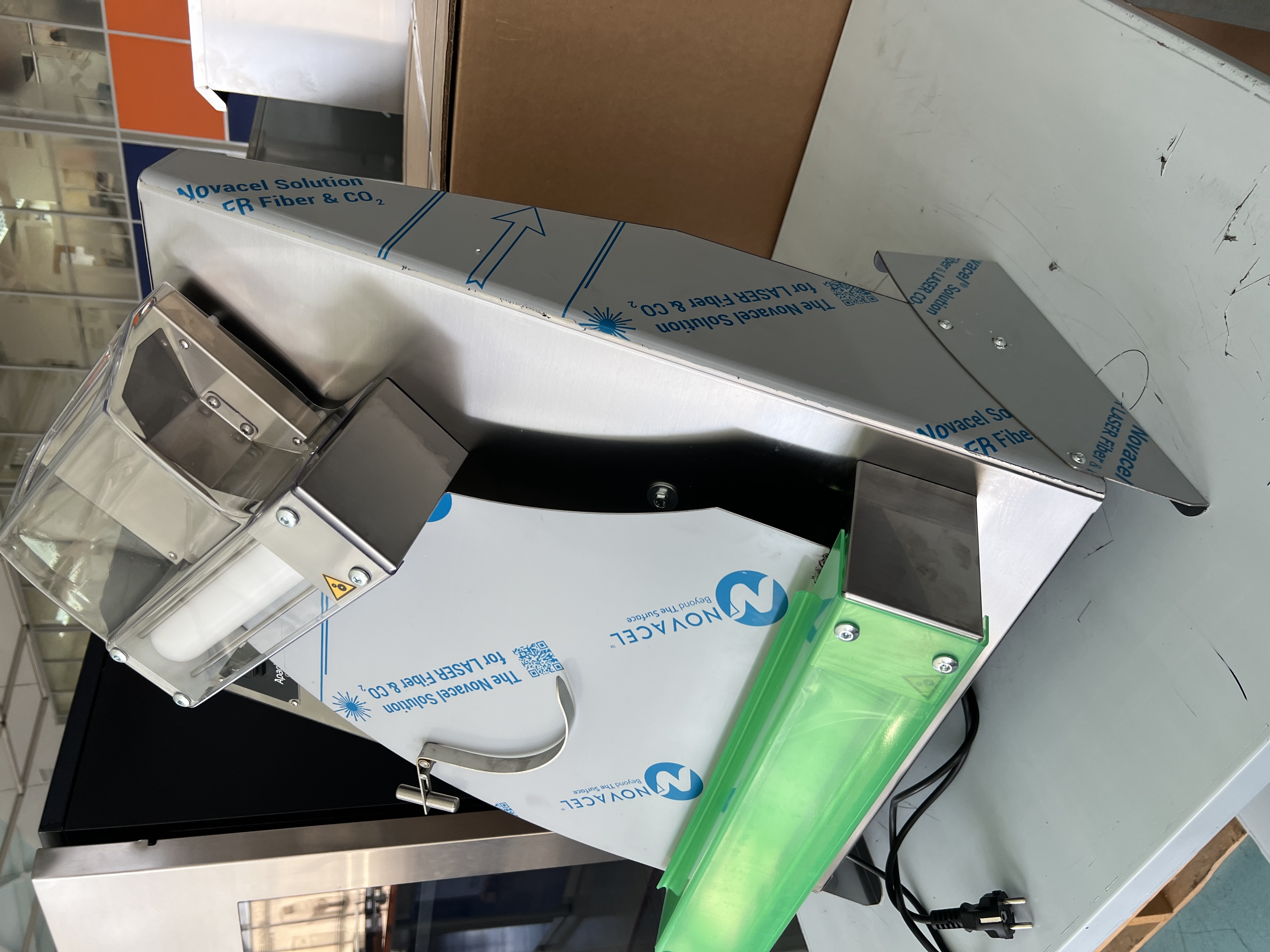 Тісторозкатка для піци APACH ARM 420