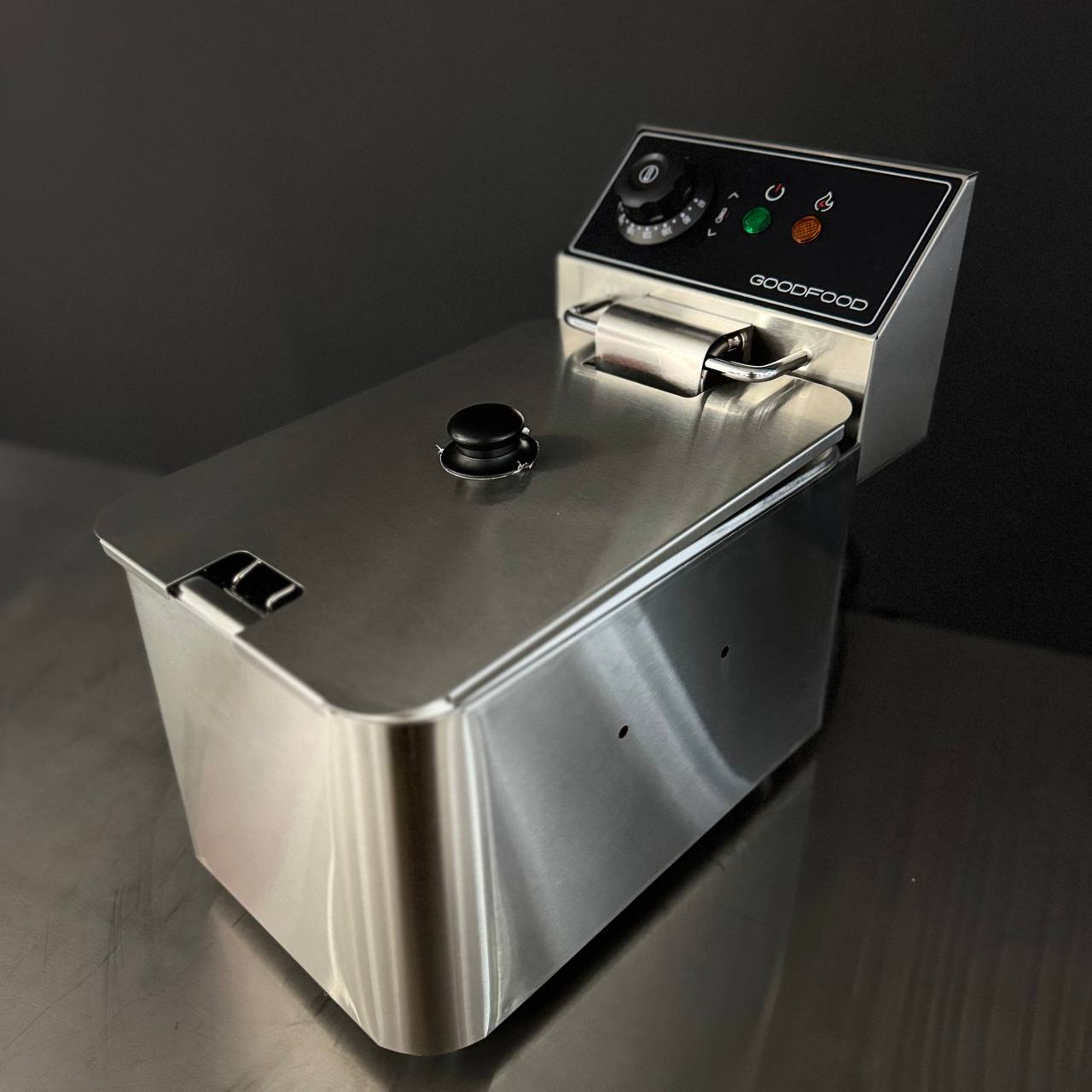 Фритюрница электрическая GoodFood EF4 BLACK
