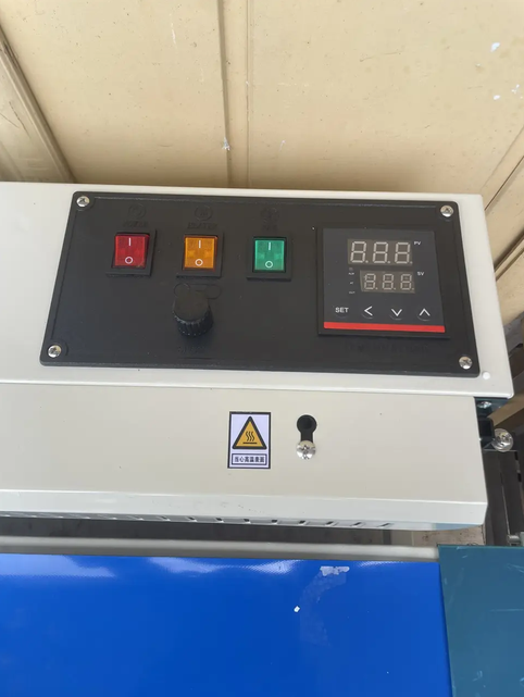 Конвейерный запайщик пакетов Vektor FR-900