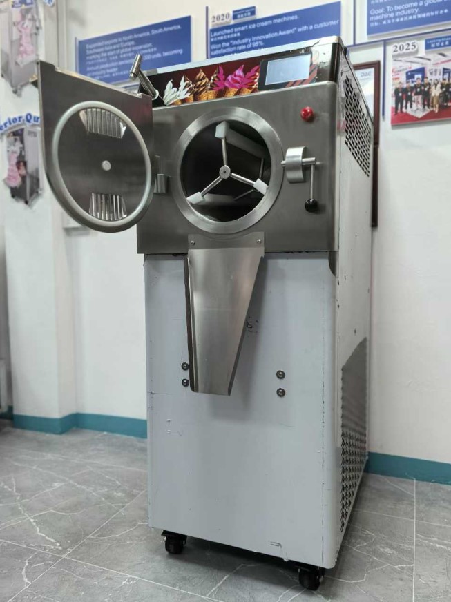 Апарат для виробництва твердого морозива MYH68S 160 л/год