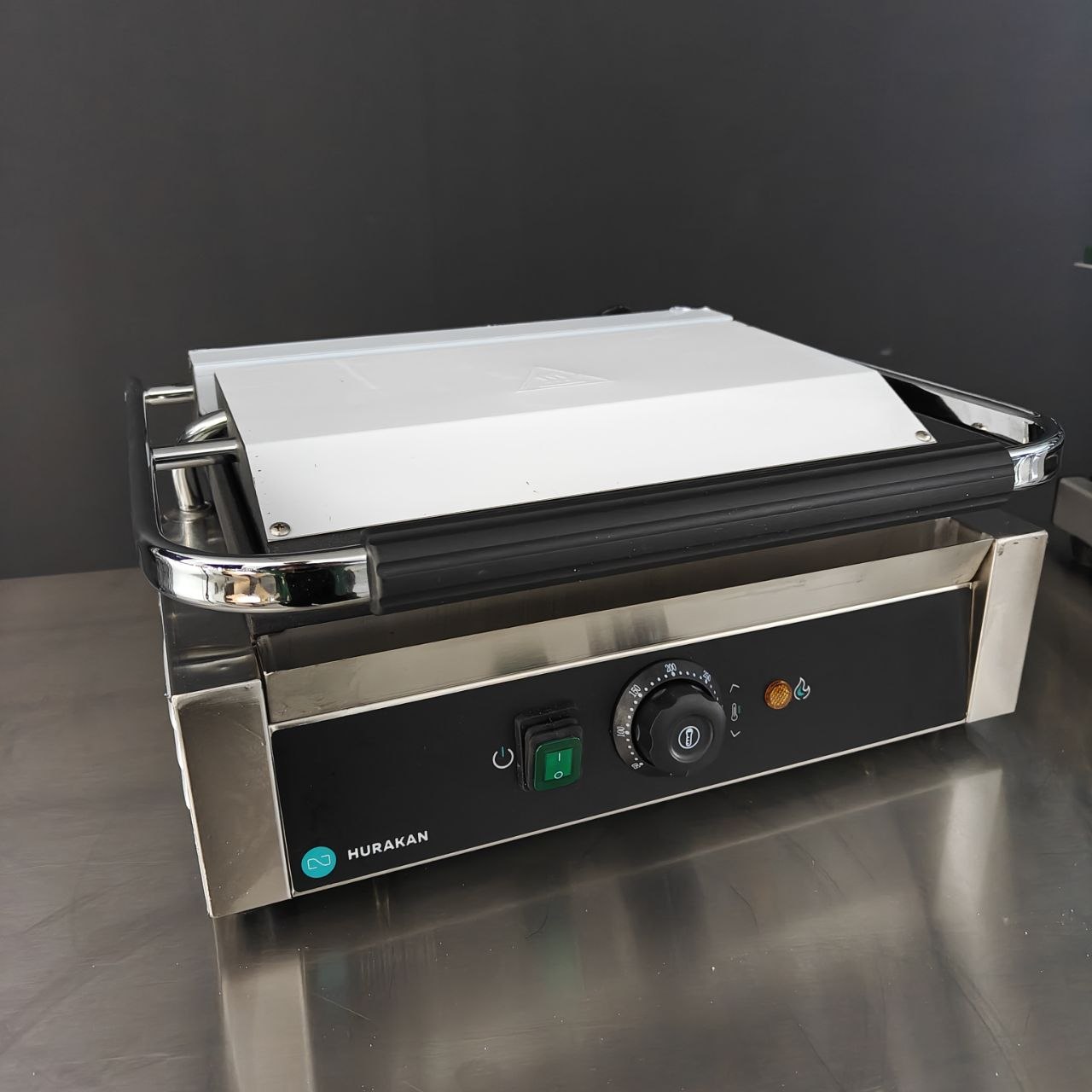 Прижимний гриль Hurakan HKN-PE34R
