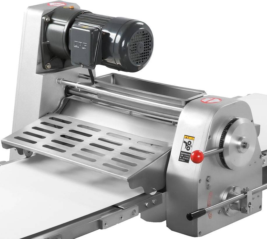 Тісторозкатка конвеєрна для листкового тіста Berg TSP380