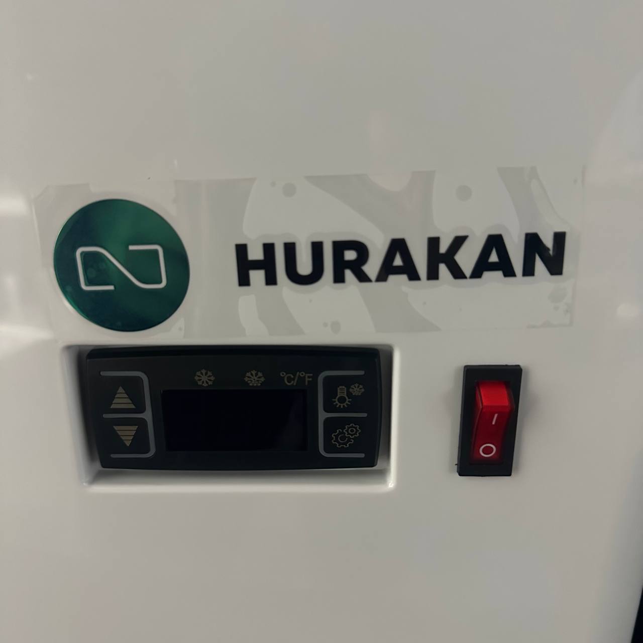 Холодильная витрина HURAKAN HKN-UPD78W white