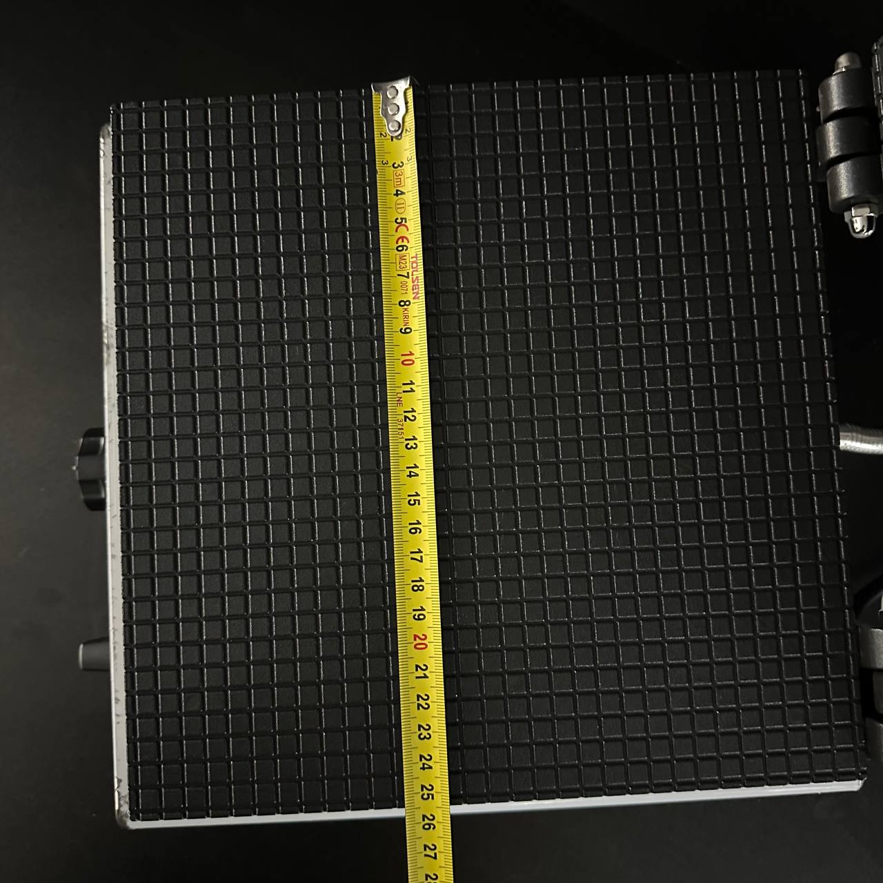 Электрическая вафельница WBS-1PC