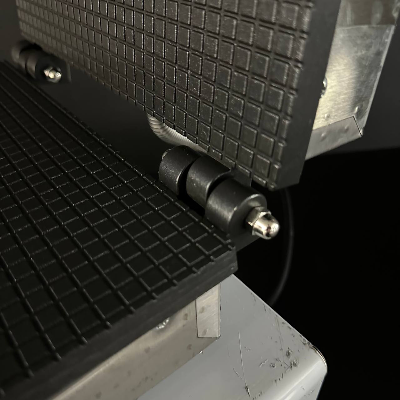 Электрическая вафельница WBS-1PC