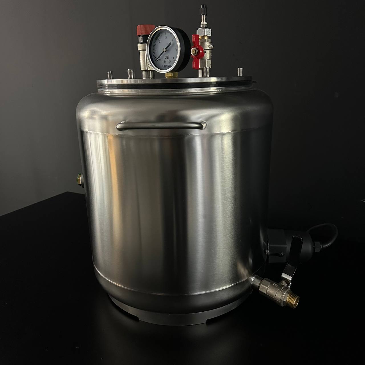 Автоклав UTEHO А8 electro 15 л универсальный