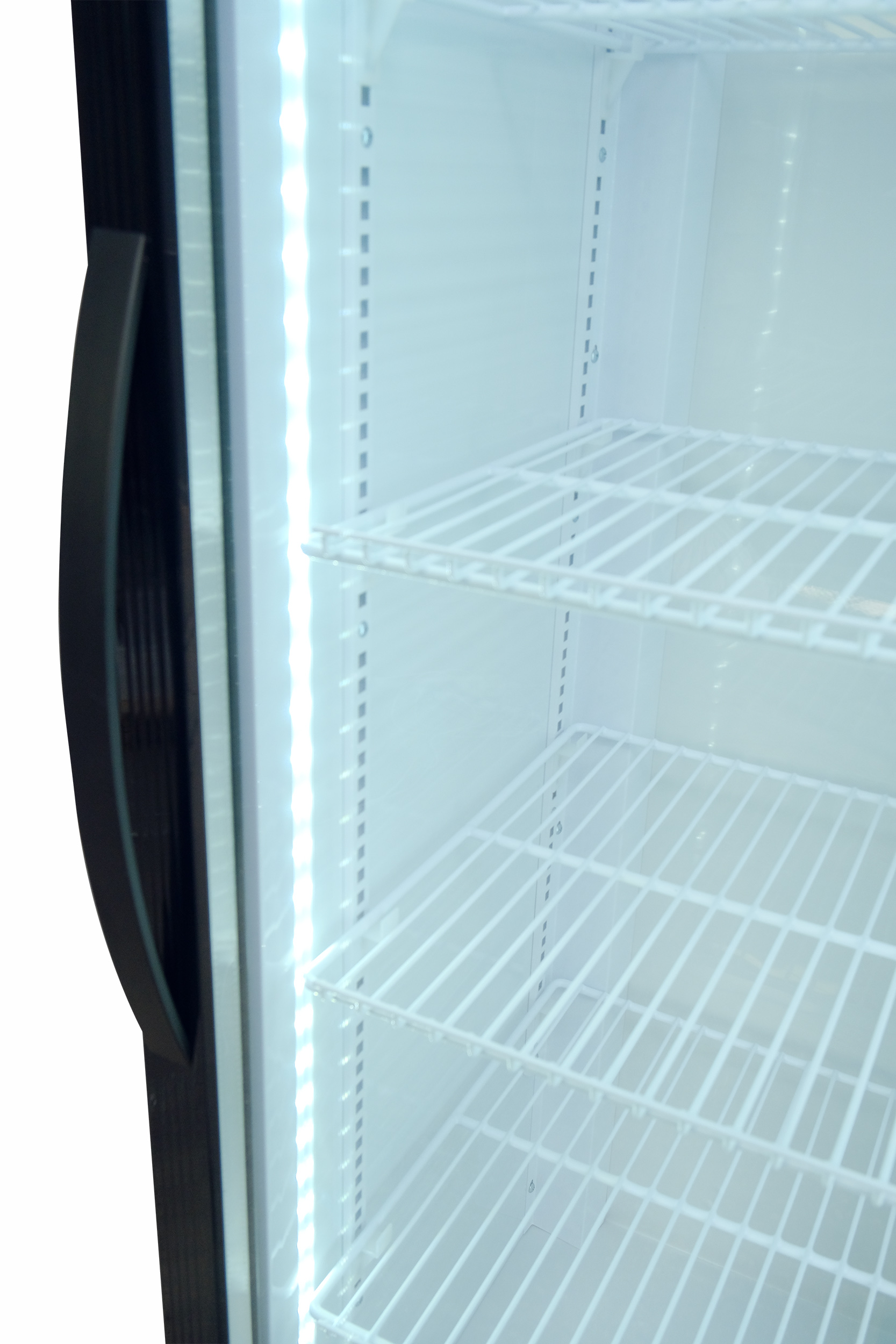 Холодильна шафа для напоїв GoodFood BC480NBW2LED