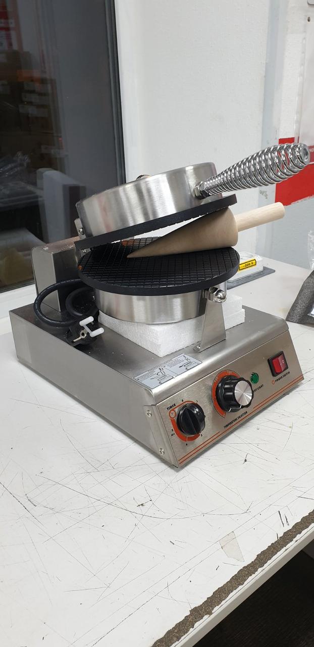Вафельница EWT INOX RWB-E1