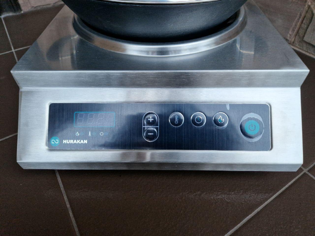 Индукционная плита Hurakan HKN-ICW35M WOK