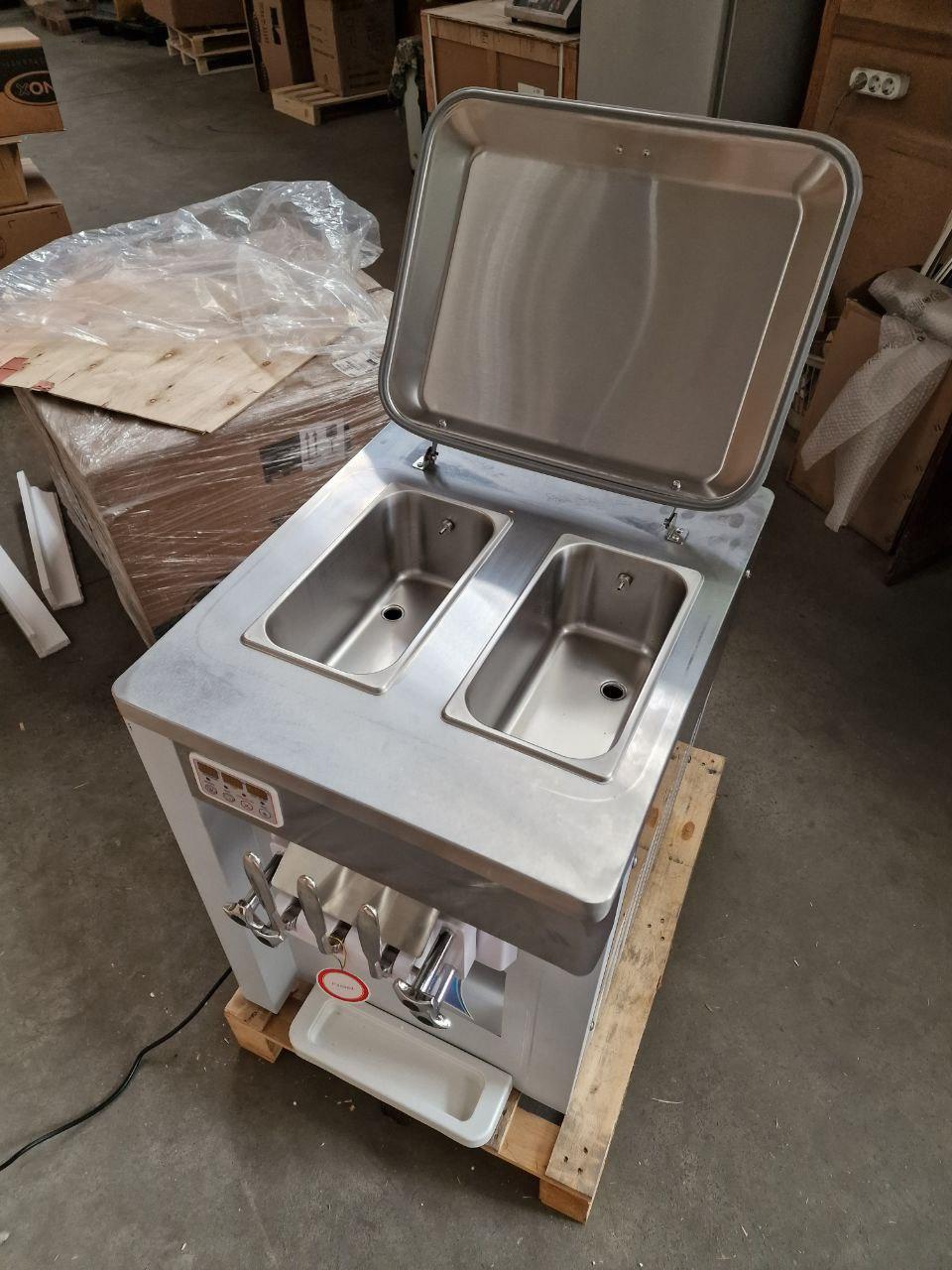 Фризер для мягкого мороженого EWT INOX BQL808-2 (pump)