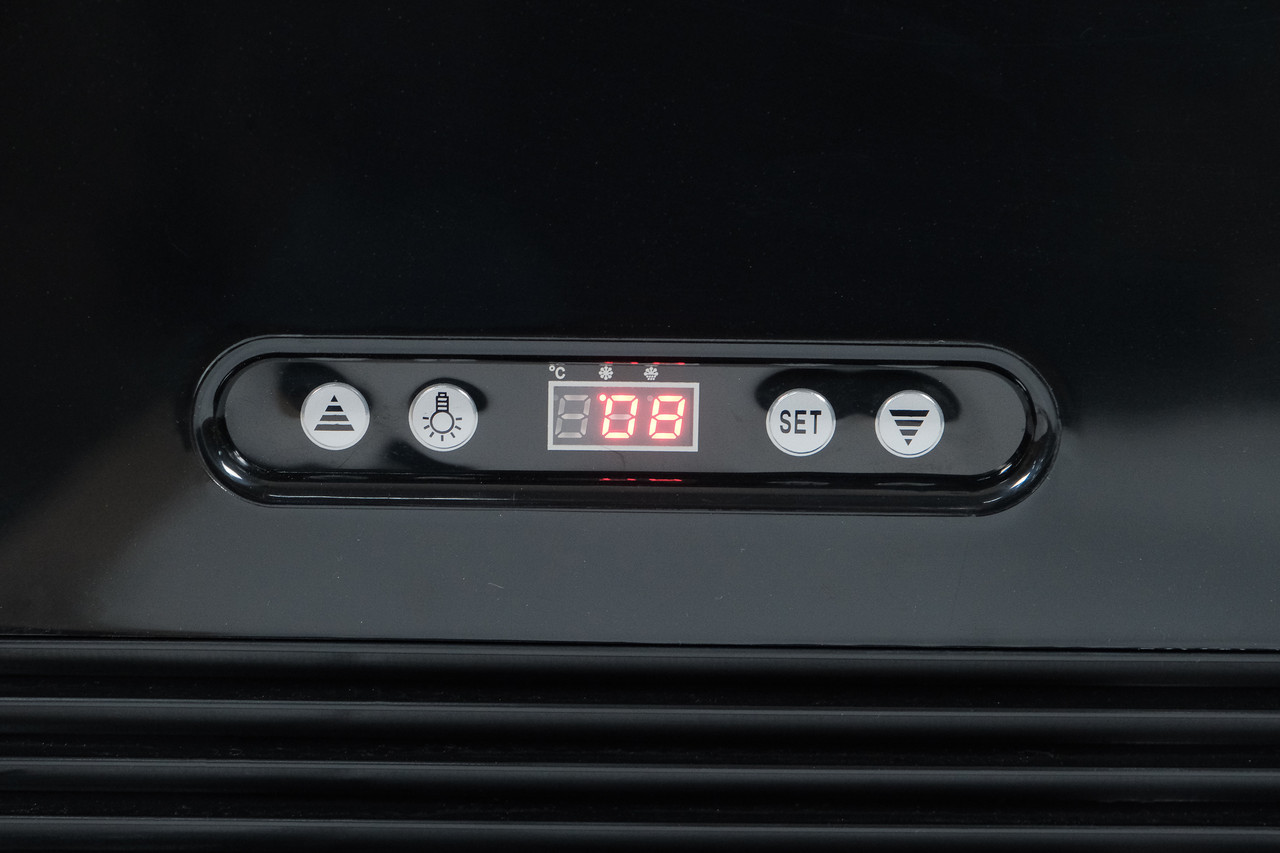 Холодильна вітрина GoodFood RT128L чорна