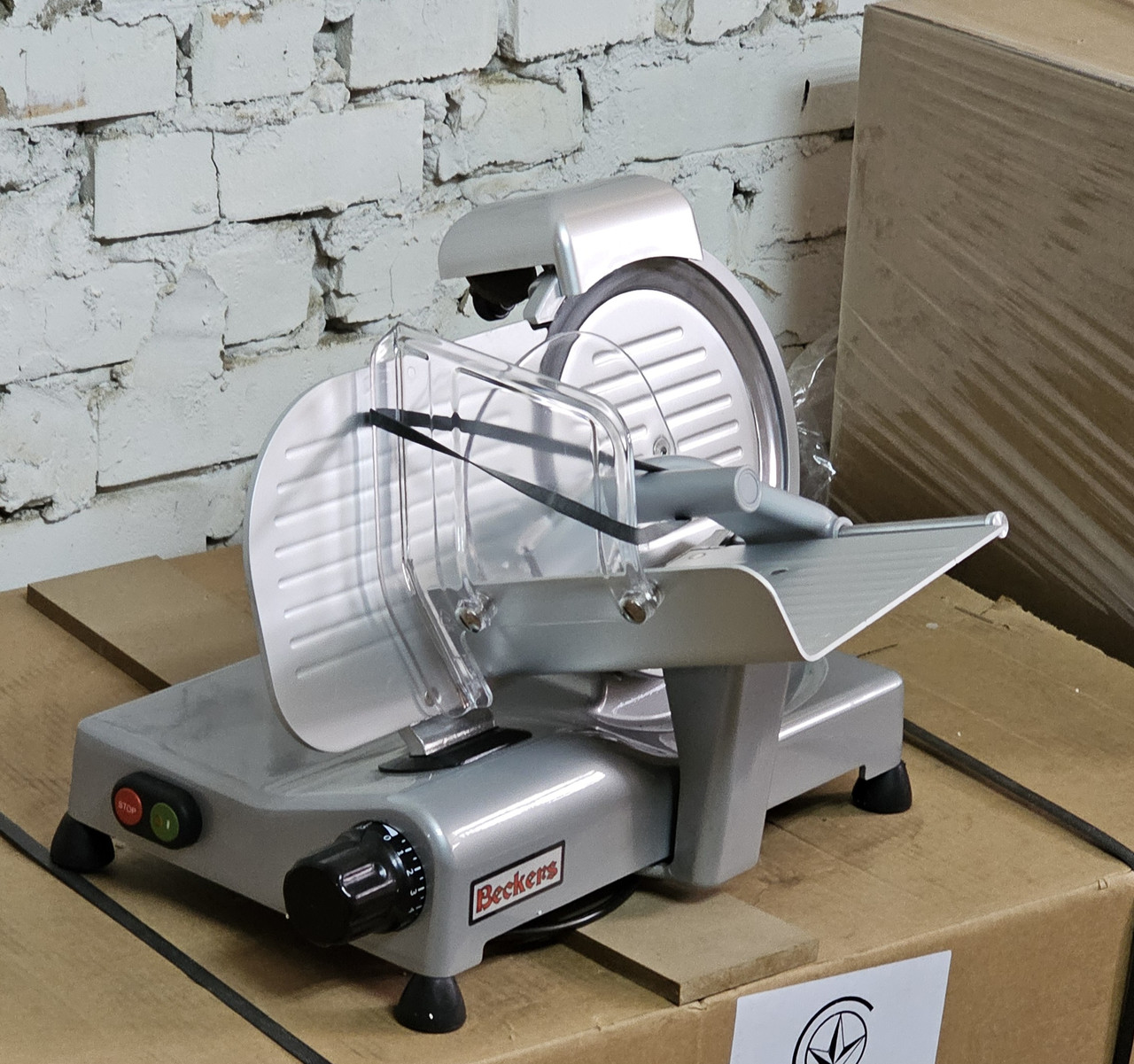 Слайсер Beckers ES 220