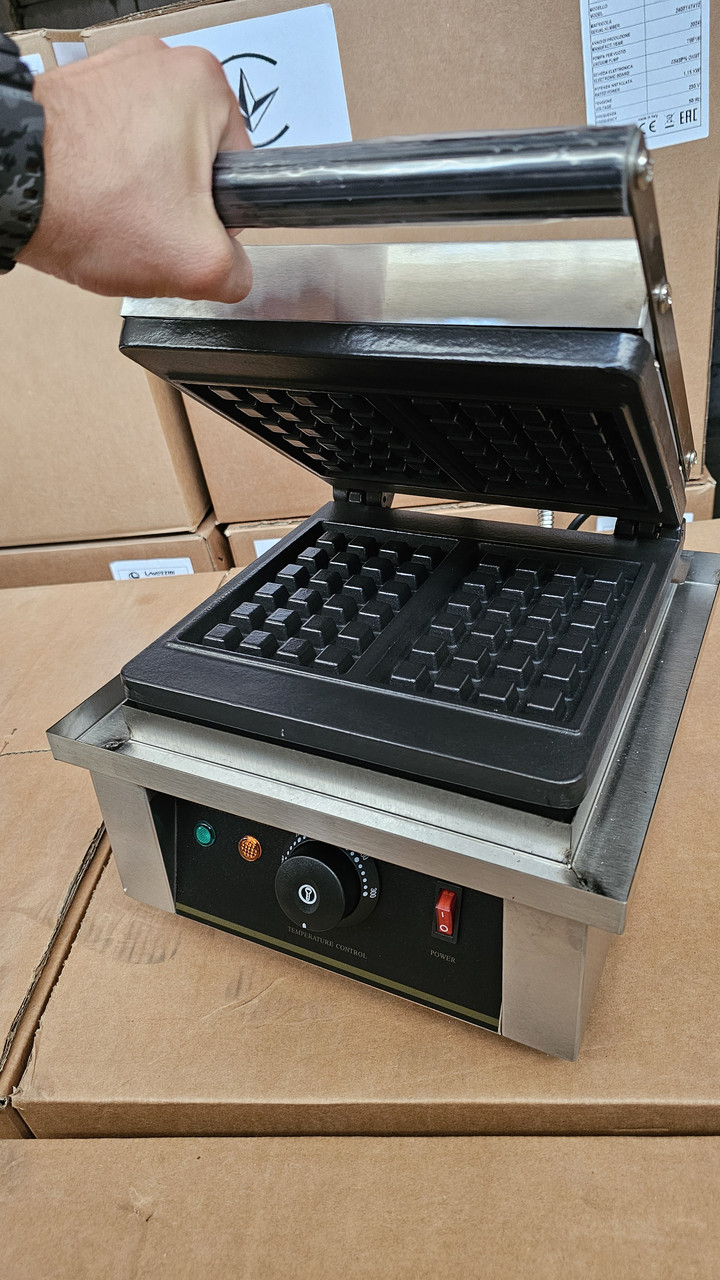 Вафельница EWT INOX FY4