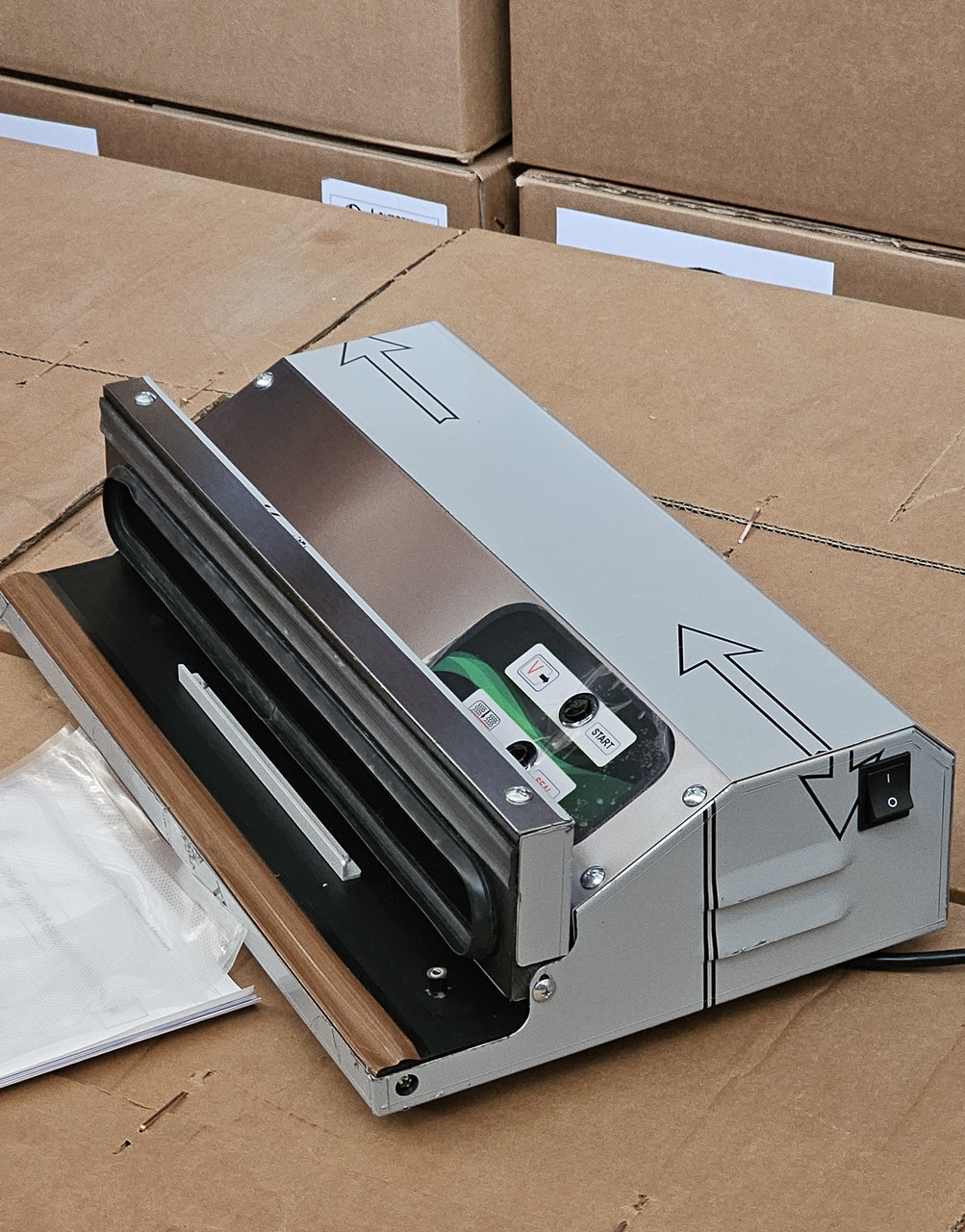 Вакуумний пакувальник Lavezzini Mini Big