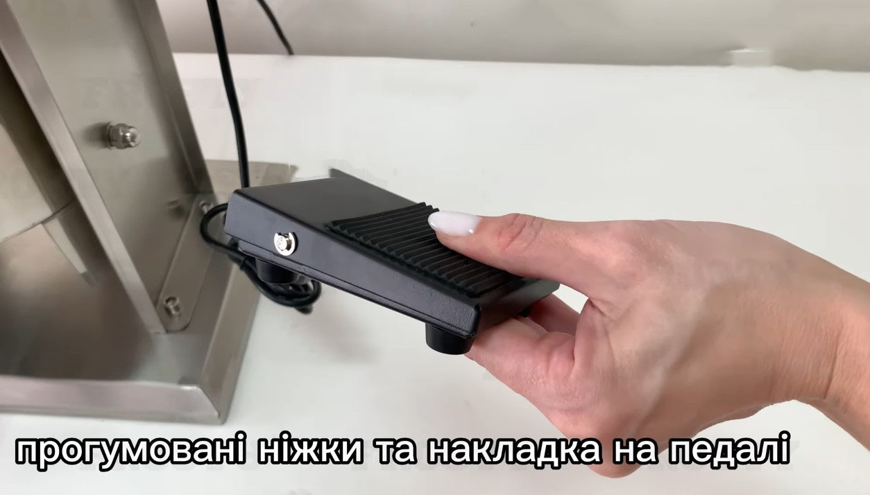 Шприц ковбасний електричний Frosty EVS-15L