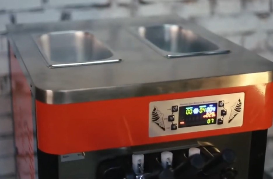 Фризер для м'якого морозива COOLEQ IFE-3