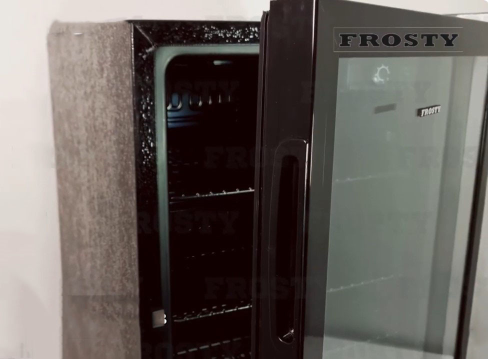 Холодильный шкаф для напитков Frosty FCB-90