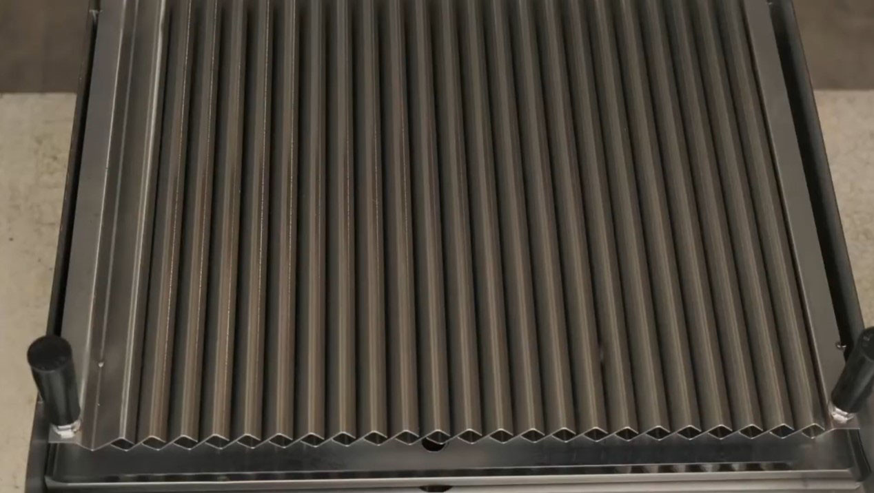 Лавовий газовий гриль Remta R86CE
