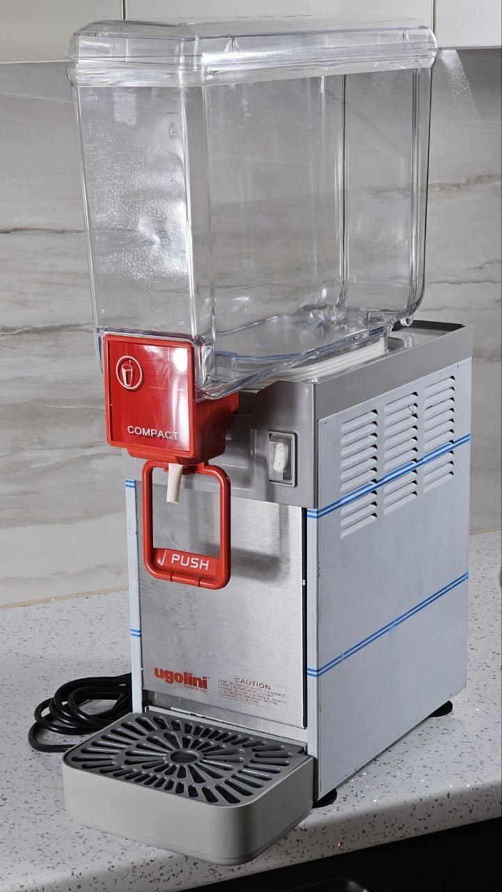 Сокохолодитель Ugolini COMPACT 8/1