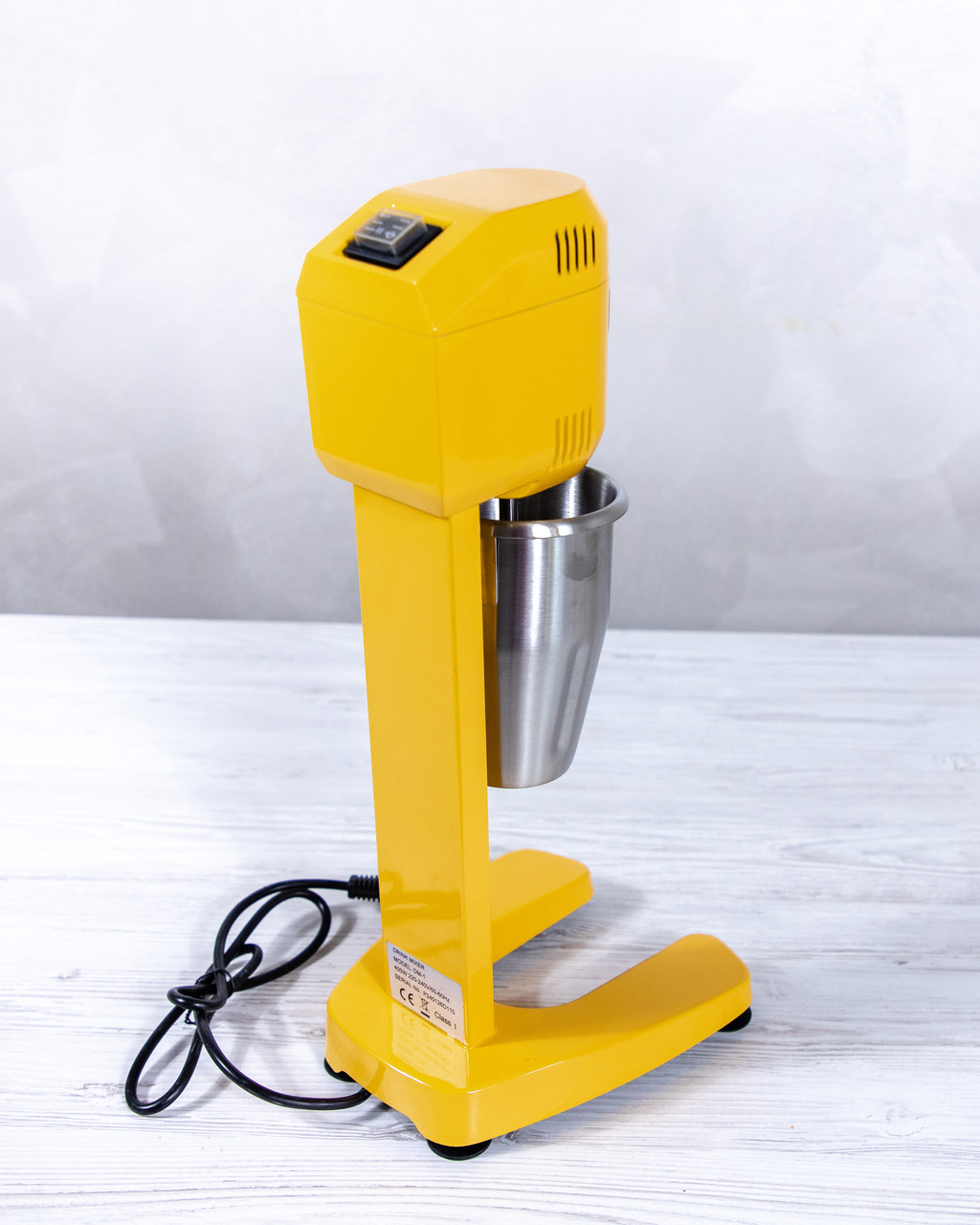 Миксер для молочных коктейлей Beeketal DM-1 желтый